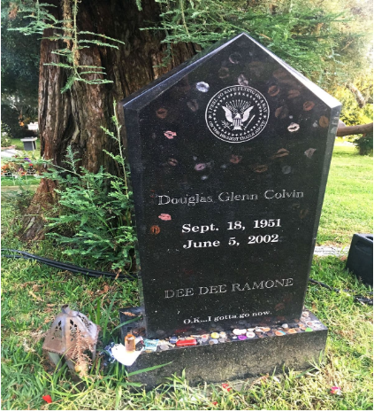 Dee Dee Ramone's tombstone
